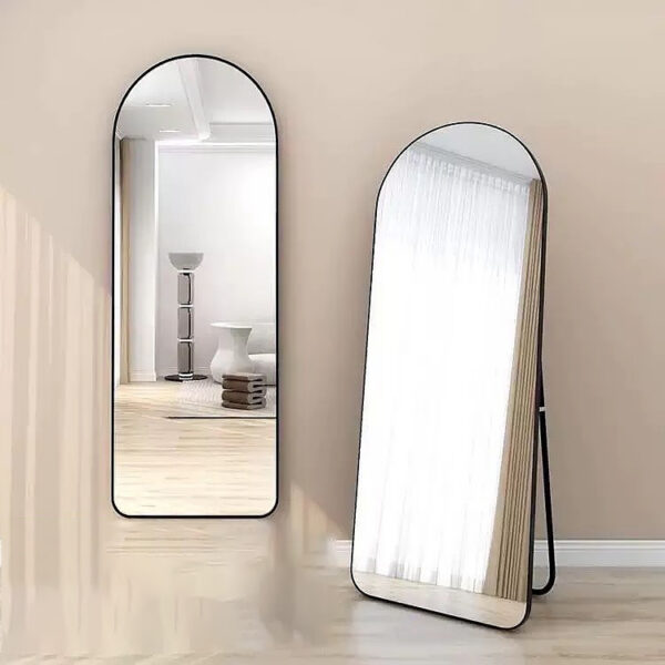 Framed Mirror – Stylish Accent Piece (Curved)