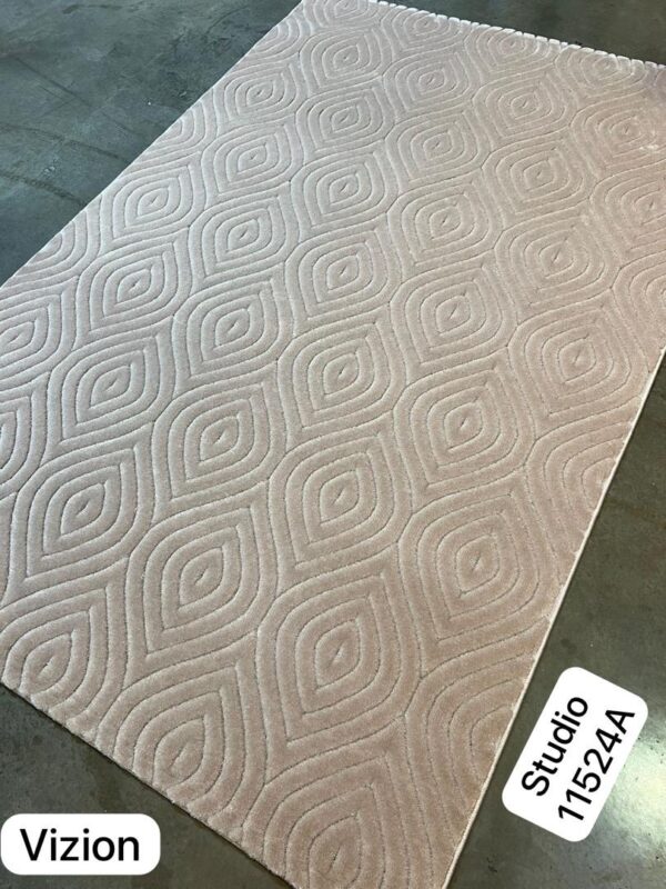 Elegant Scallop Shell Rug